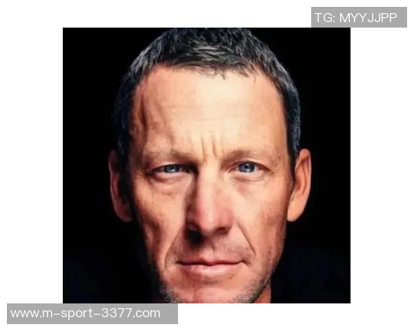 全球足球舞台上的十位现役超级明星及其传奇故事揭秘